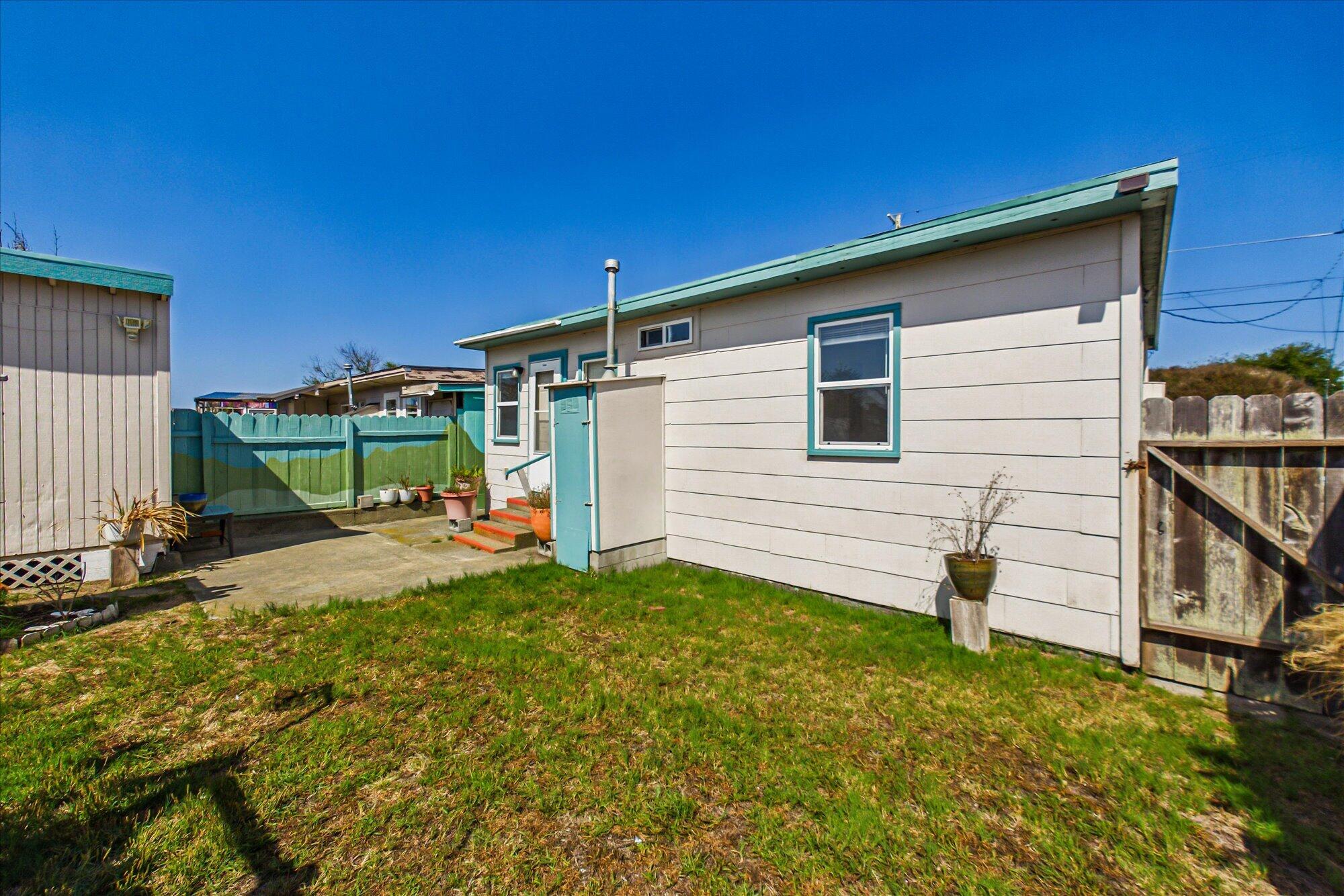 141+161 Cod Street