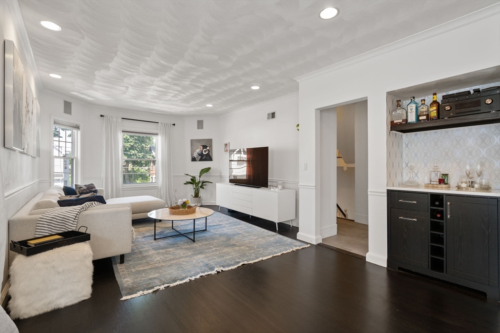 63 Sheridan Ave # 63