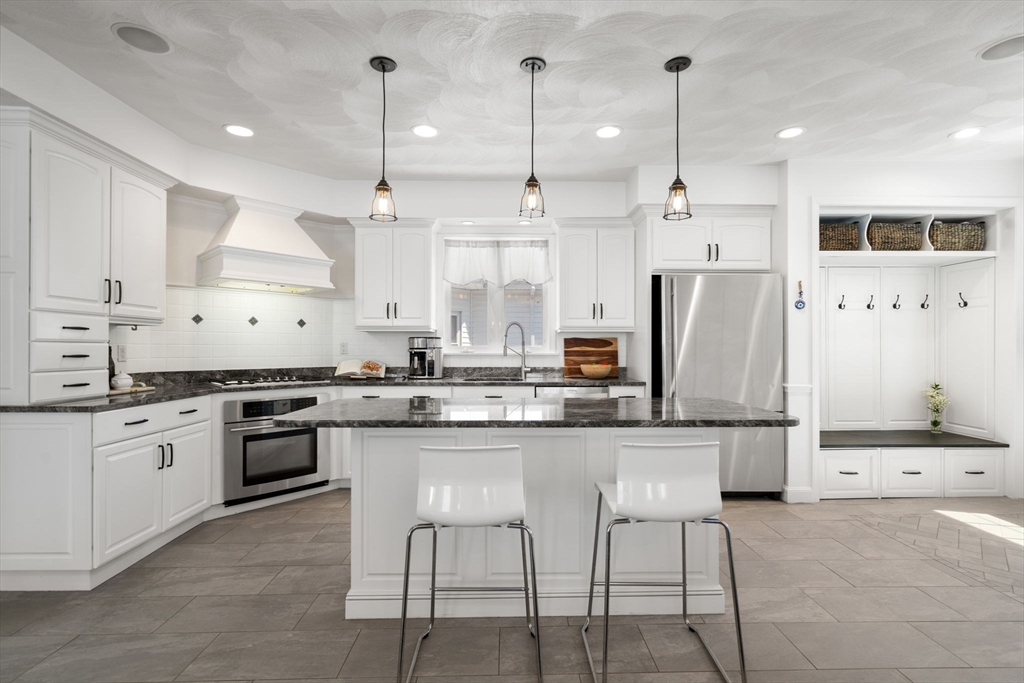 63 Sheridan Ave # 63