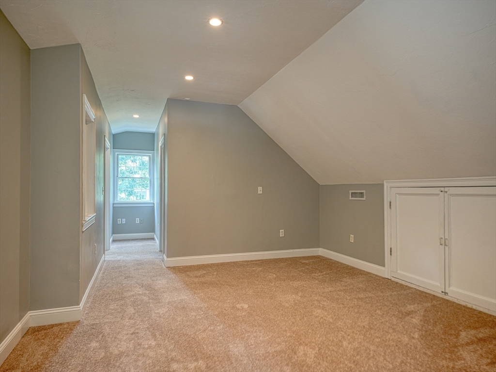 2 Hilltop Dr