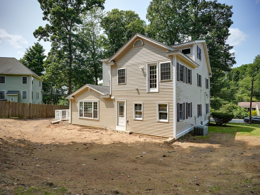 2 Hilltop Dr