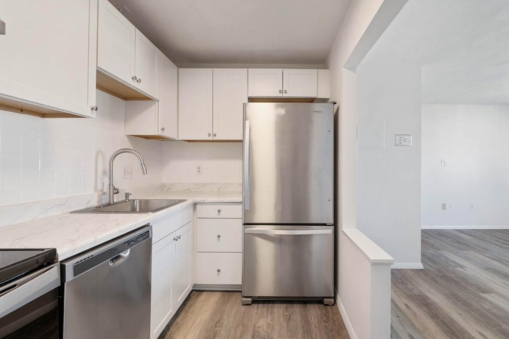 297 Main St # 16