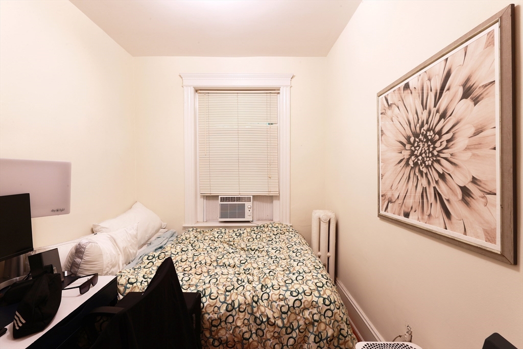 35 Westbourne Ter # 2