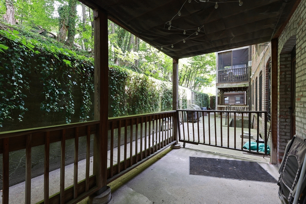 35 Westbourne Ter # 2