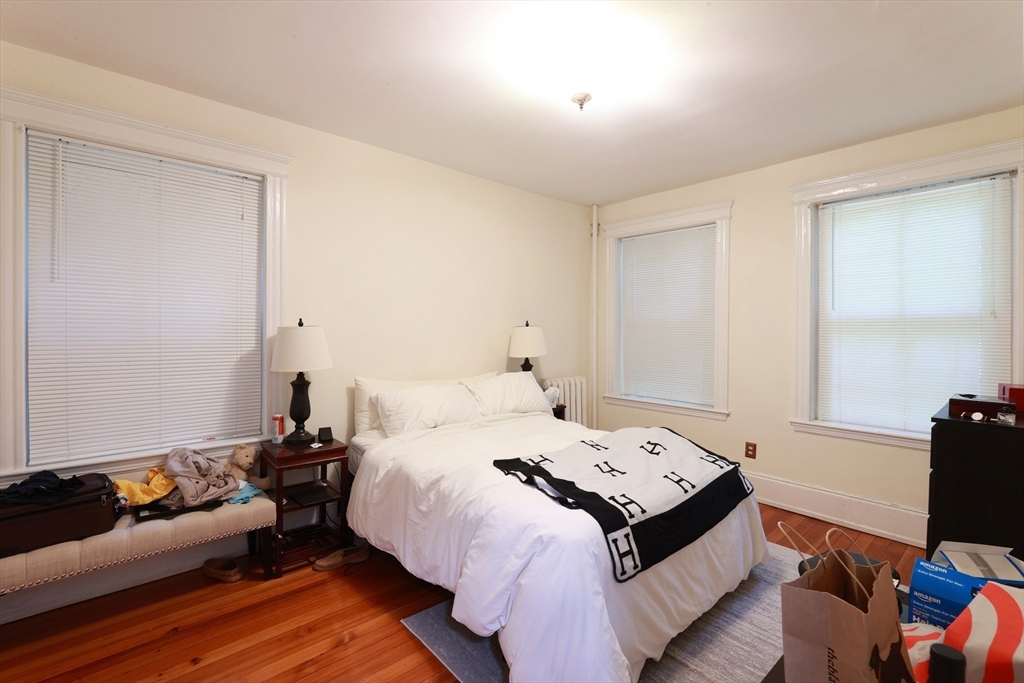 35 Westbourne Ter # 2