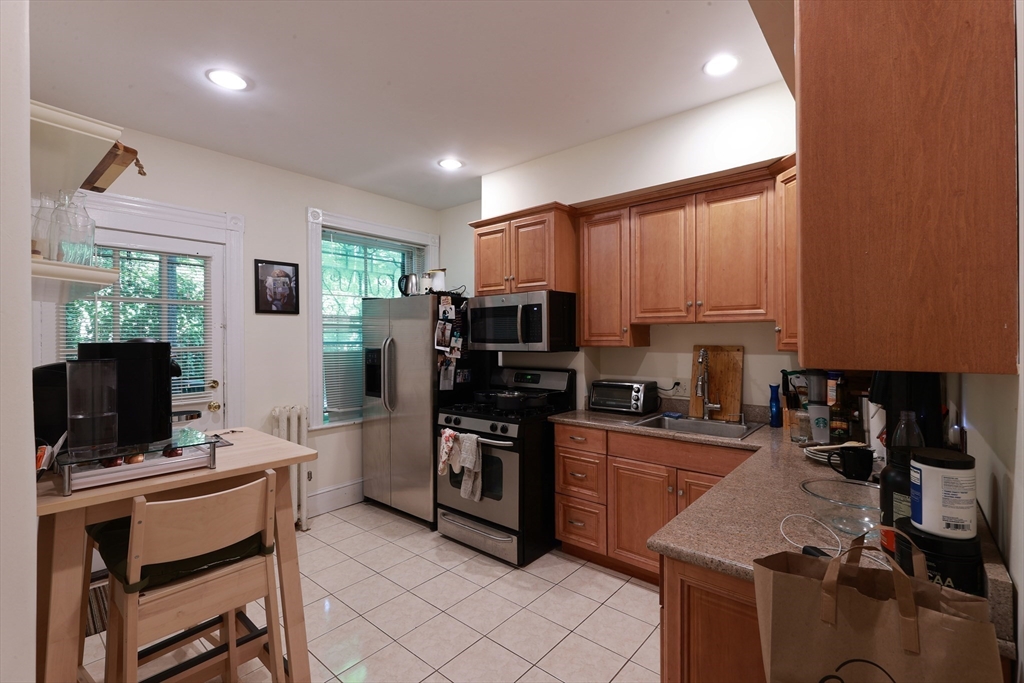 35 Westbourne Ter # 2