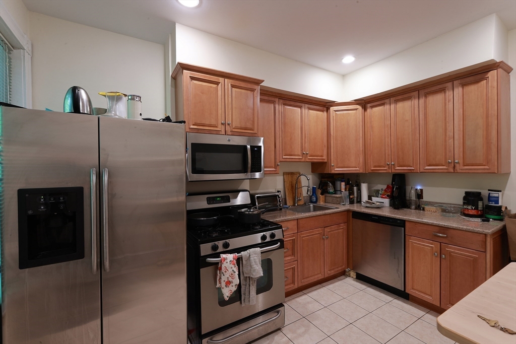 35 Westbourne Ter # 2