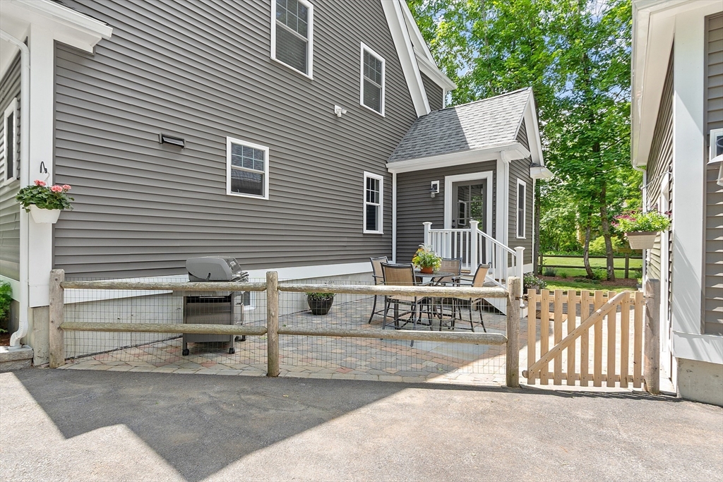 271 Concord Rd