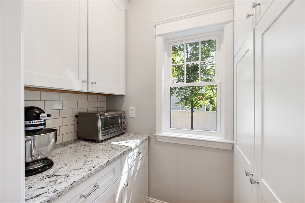 271 Concord Rd