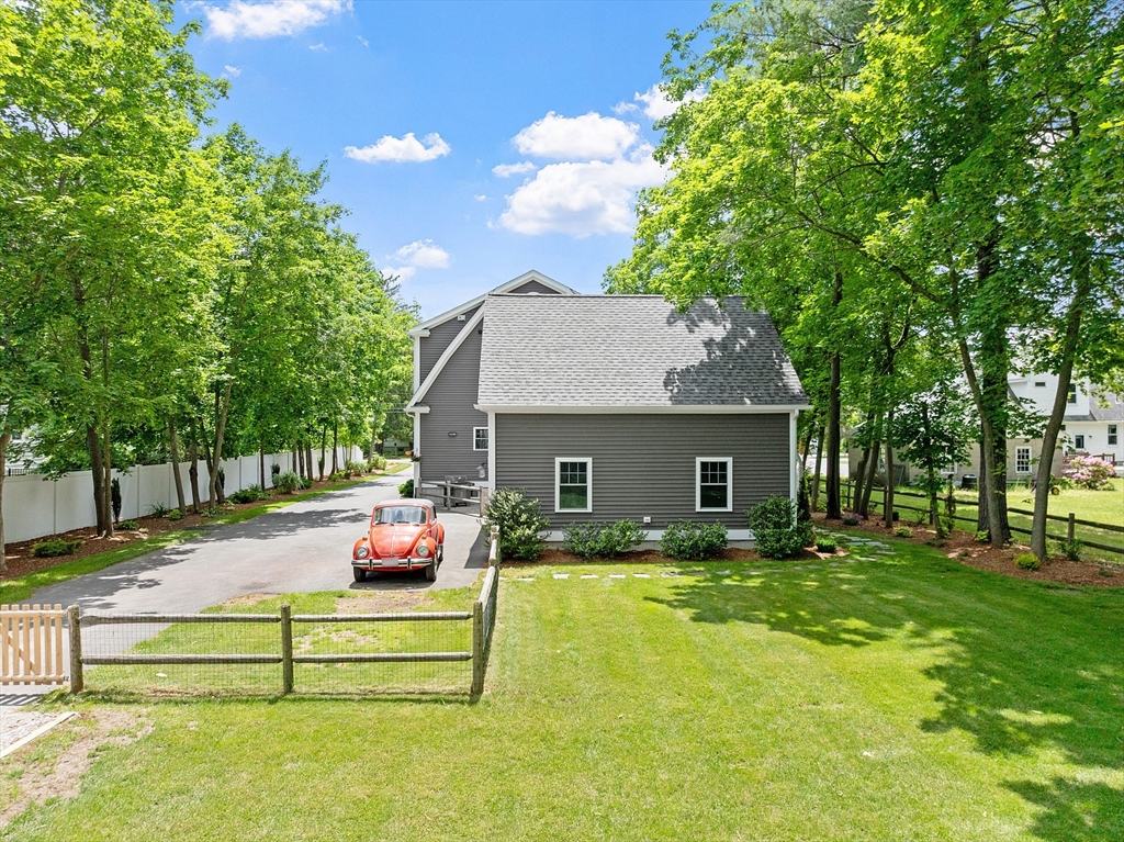 271 Concord Rd