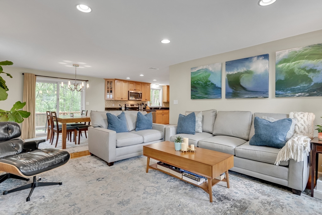 6 Sequoia Dr
