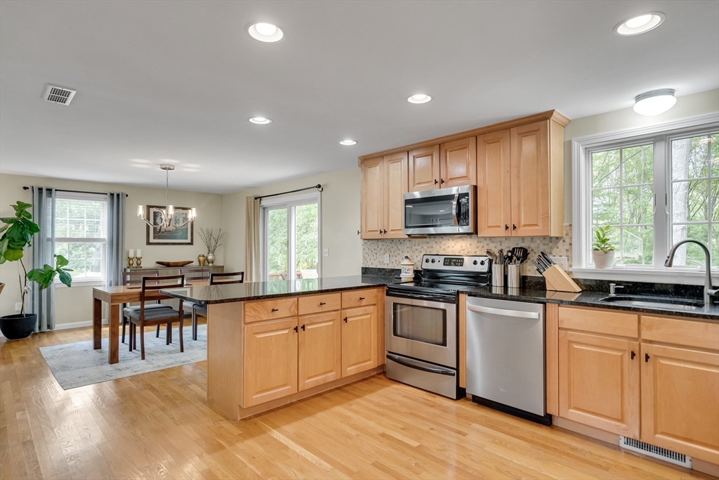 6 Sequoia Dr