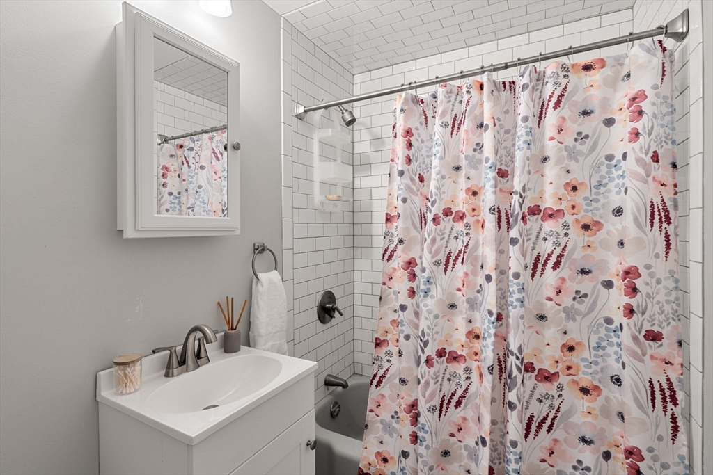 74 Beach St # 9 Unit: 6-9