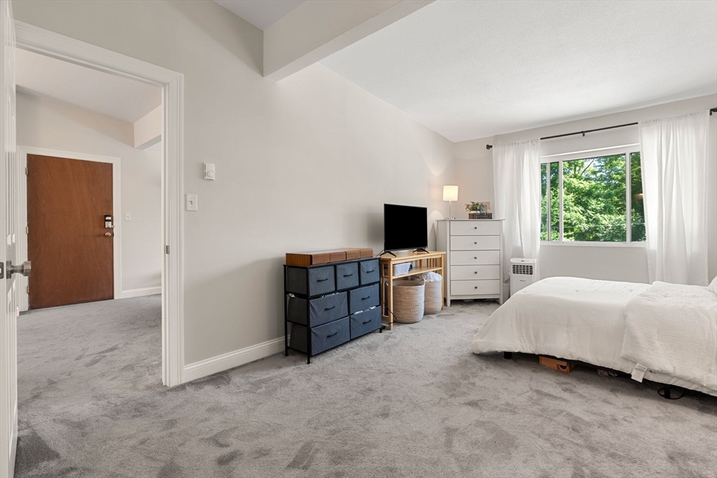 74 Beach St # 9 Unit: 6-9