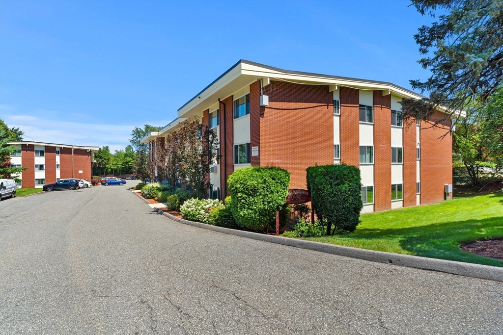 74 Beach St # 9 Unit: 6-9