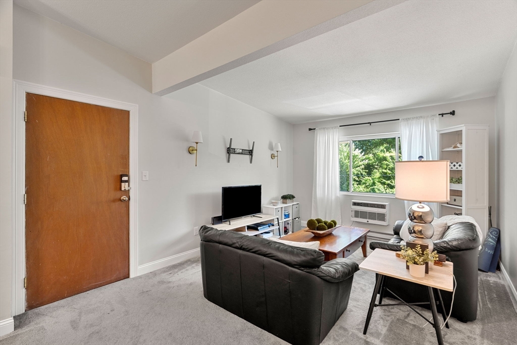 74 Beach St # 9 Unit: 6-9