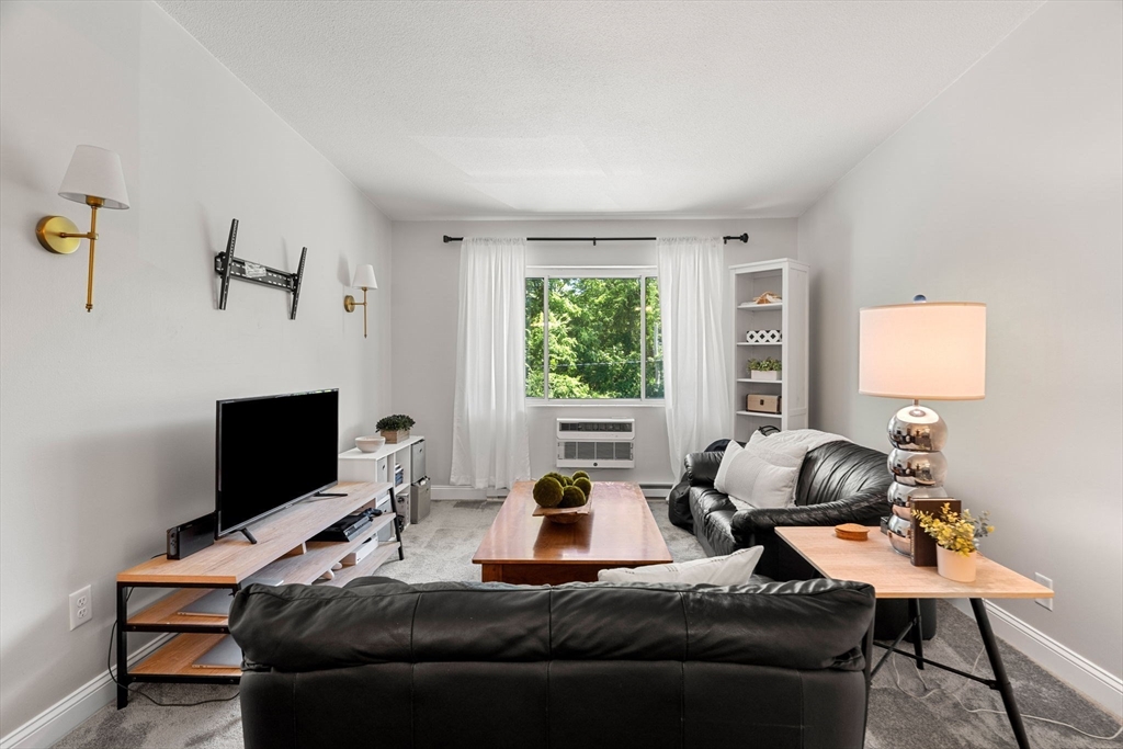 74 Beach St # 9 Unit: 6-9