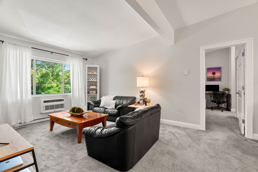 74 Beach St # 9 Unit: 6-9