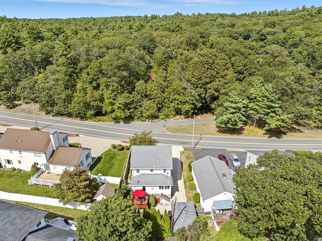 84 S Border Rd