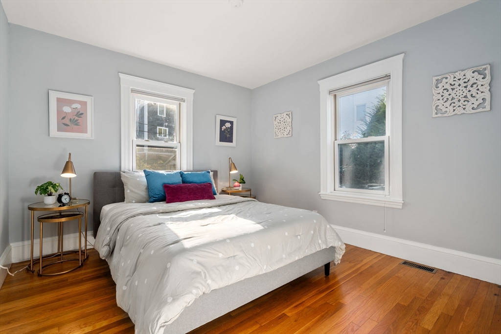 42-44 Warren St # 42