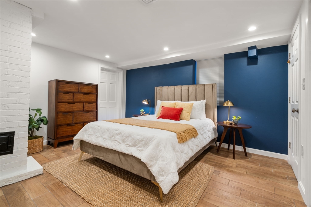 42-44 Warren St # 42