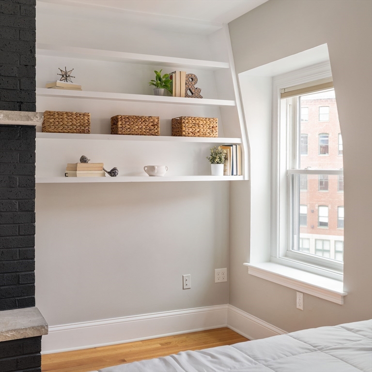 129 N Washington St # 3