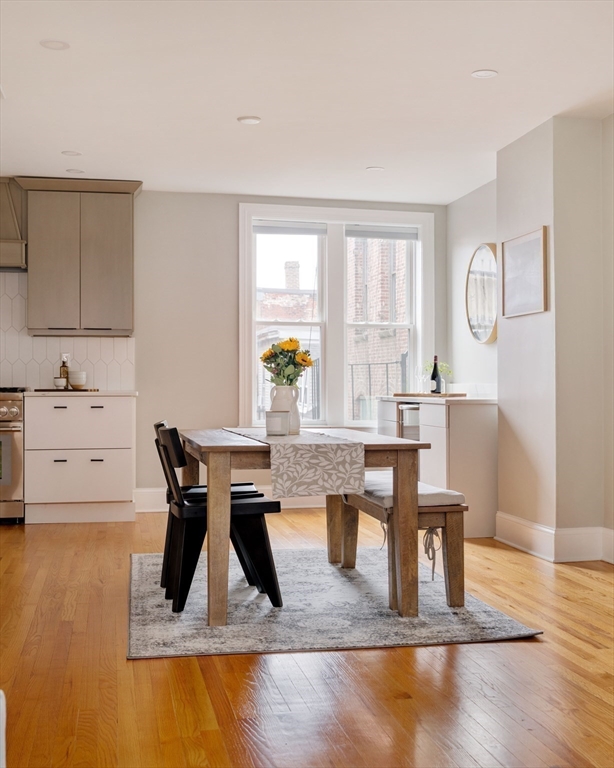 129 N Washington St # 3