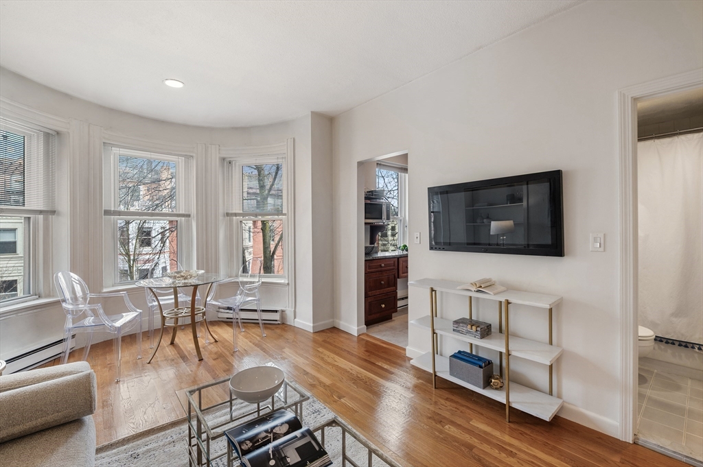 17 Follen St # 3F