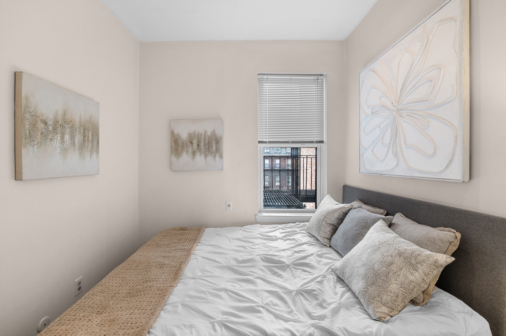 17 Follen St # 3F