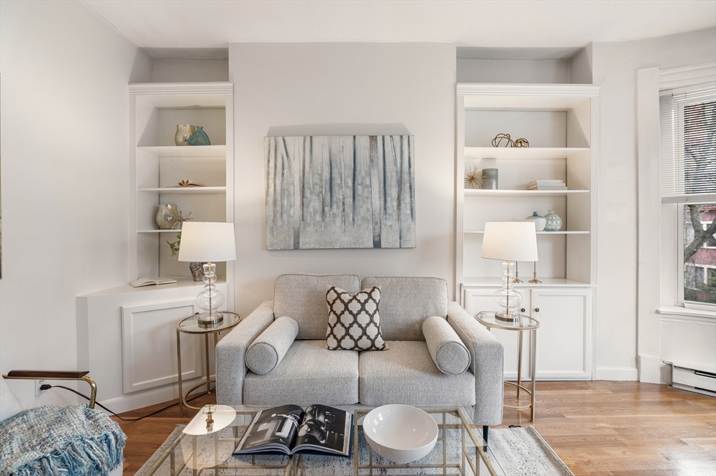 17 Follen St # 3F