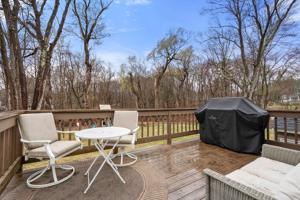 9 Stoneybrook Rd
