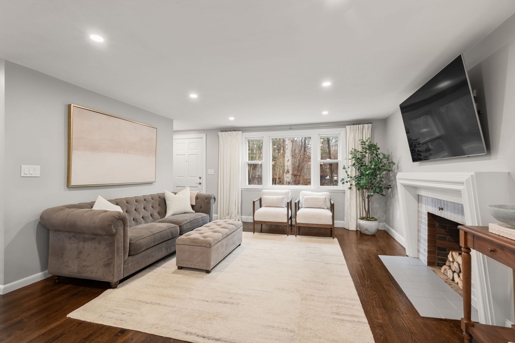 9 Stoneybrook Rd