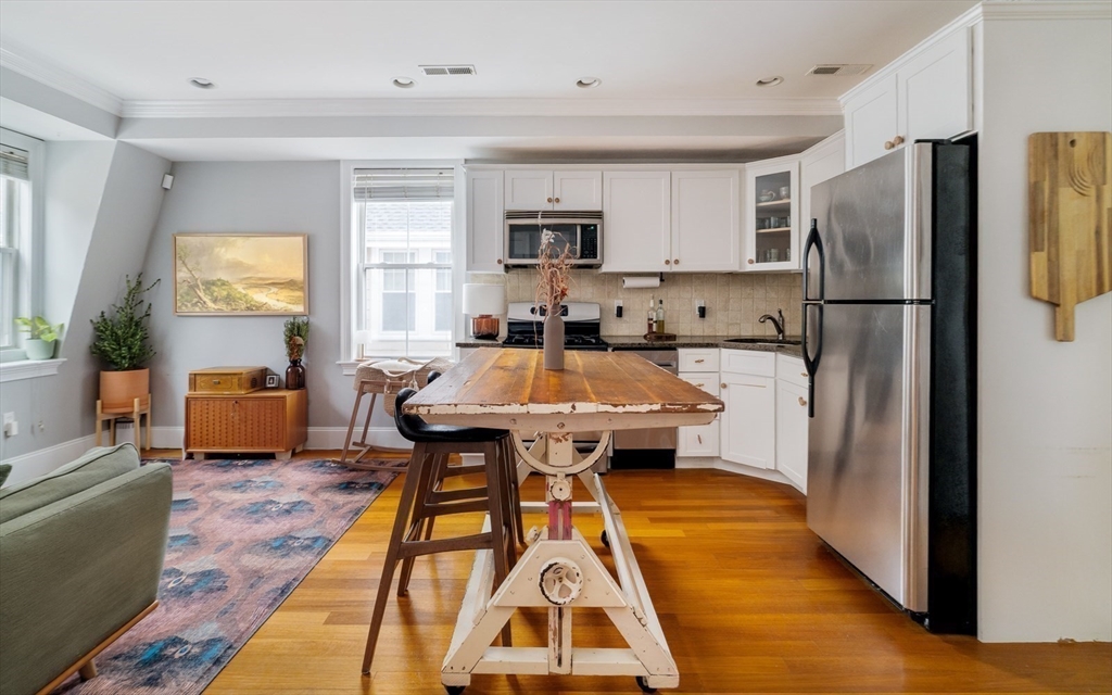 394 East 8th Street Unit 3