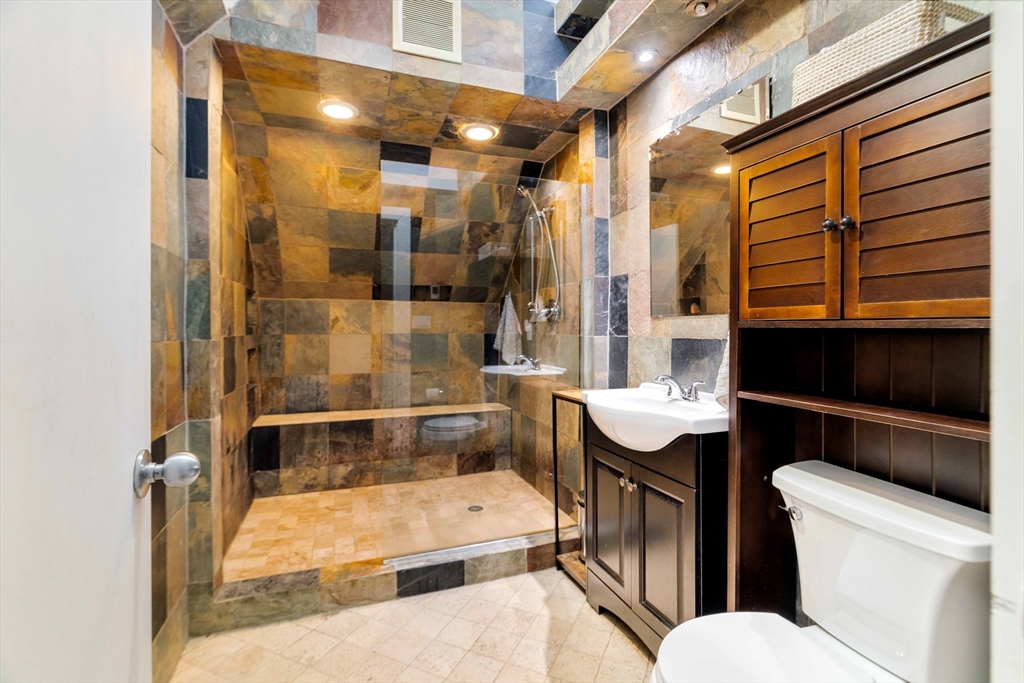 130 Massachusetts Ave # 6