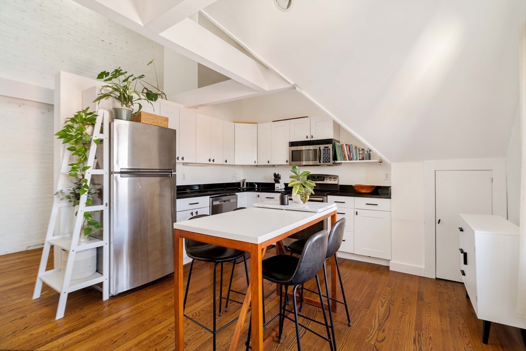 130 Massachusetts Ave # 6