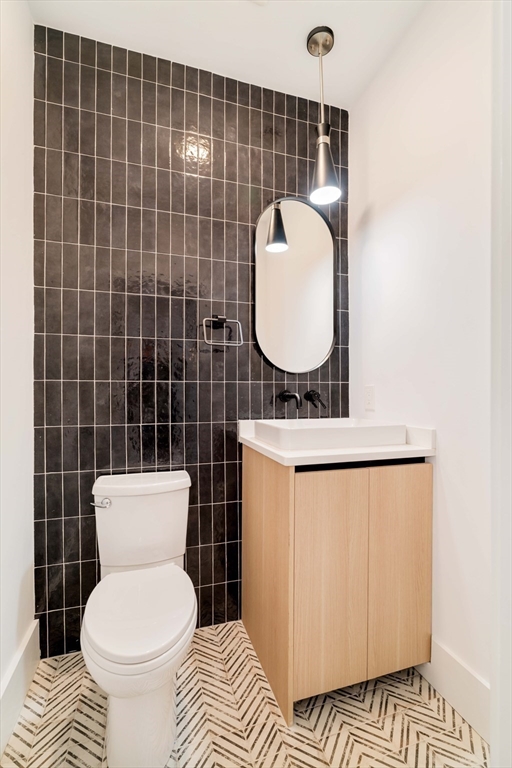 30-32 Condor St # 5