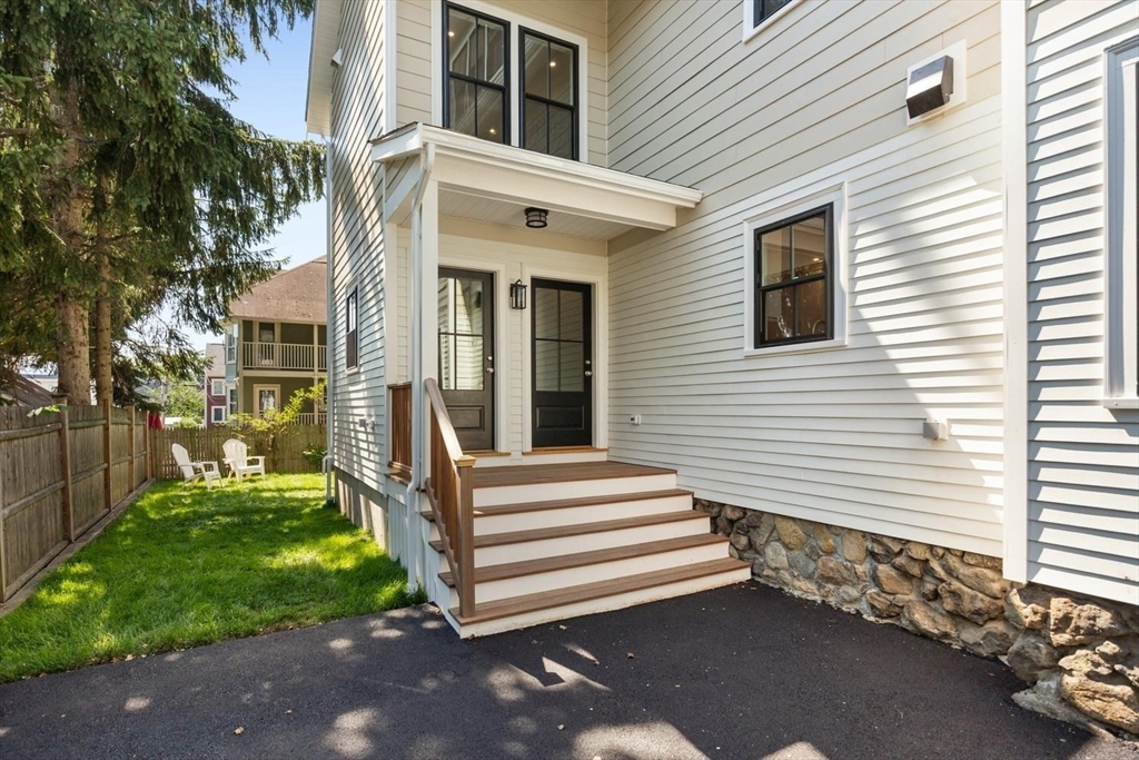 48 Mt Vernon St # 1
