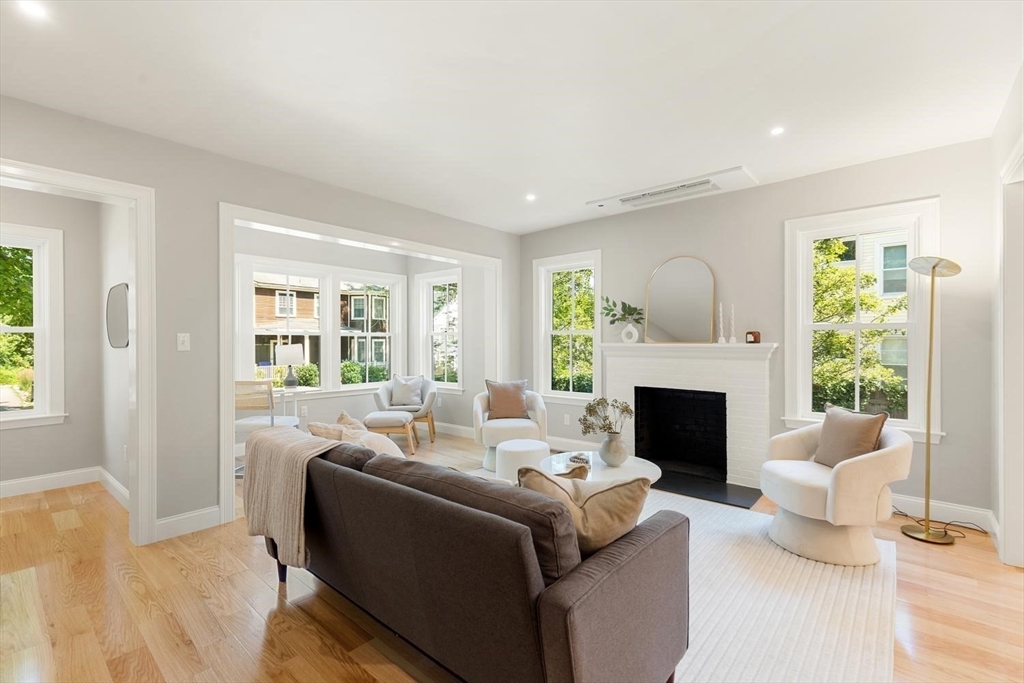 48 Mt Vernon St # 1