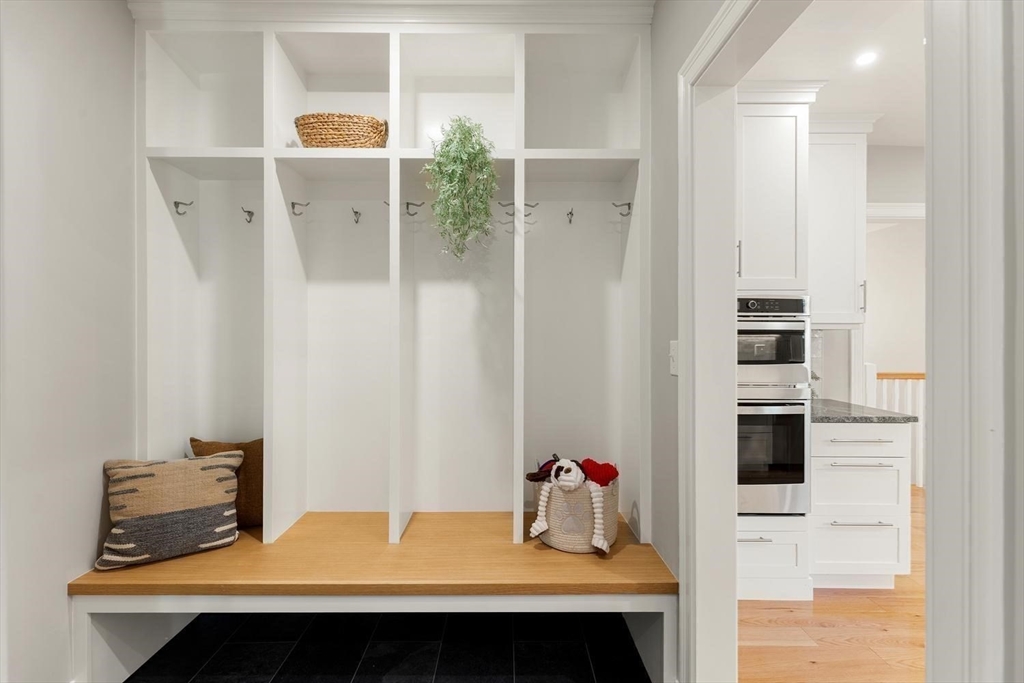 48 Mt Vernon St # 1