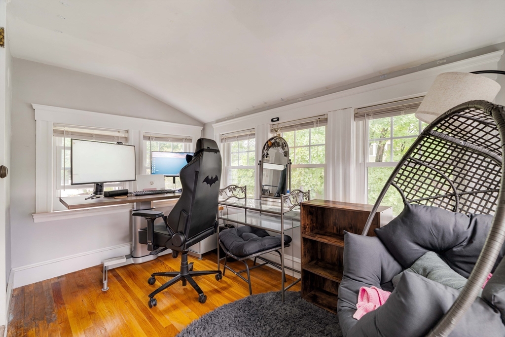 27 Pitcher Ave