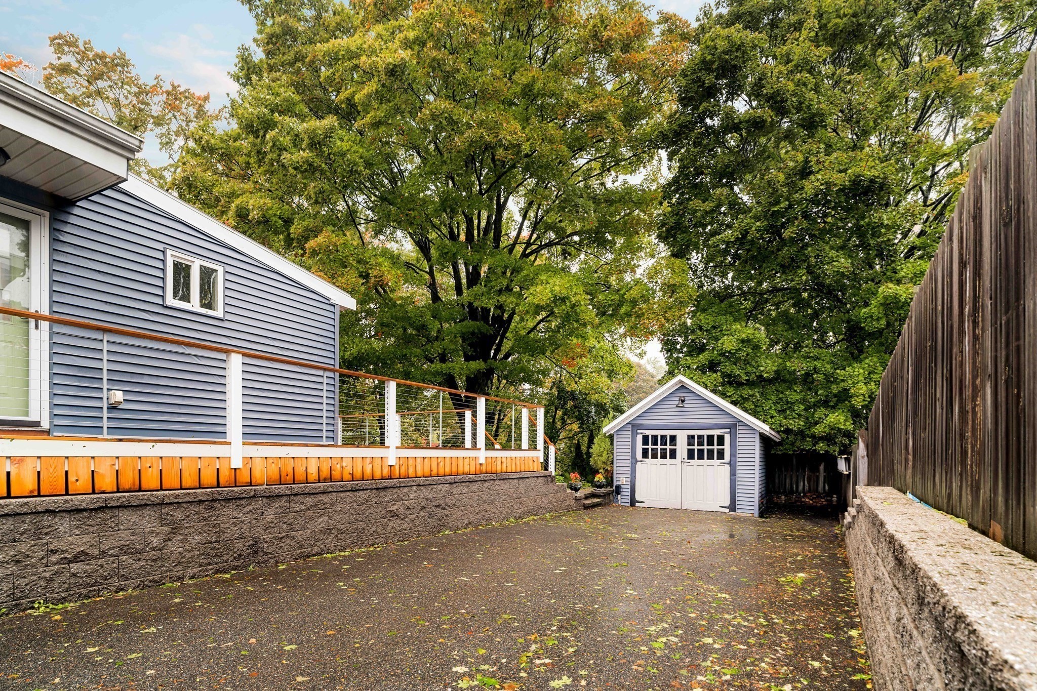 11 Byron St