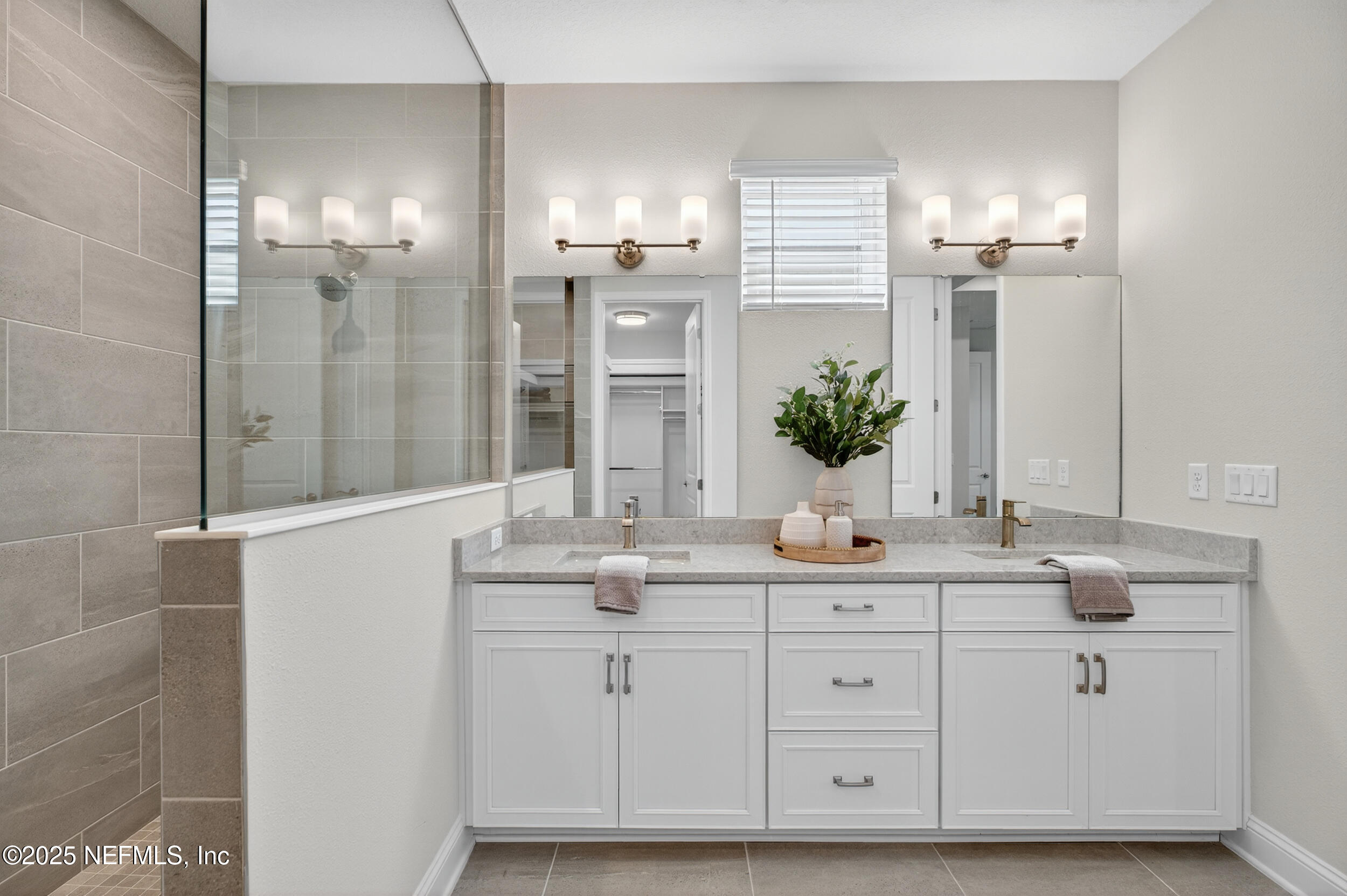 427 LADYSLIPPER Drive, St. Johns