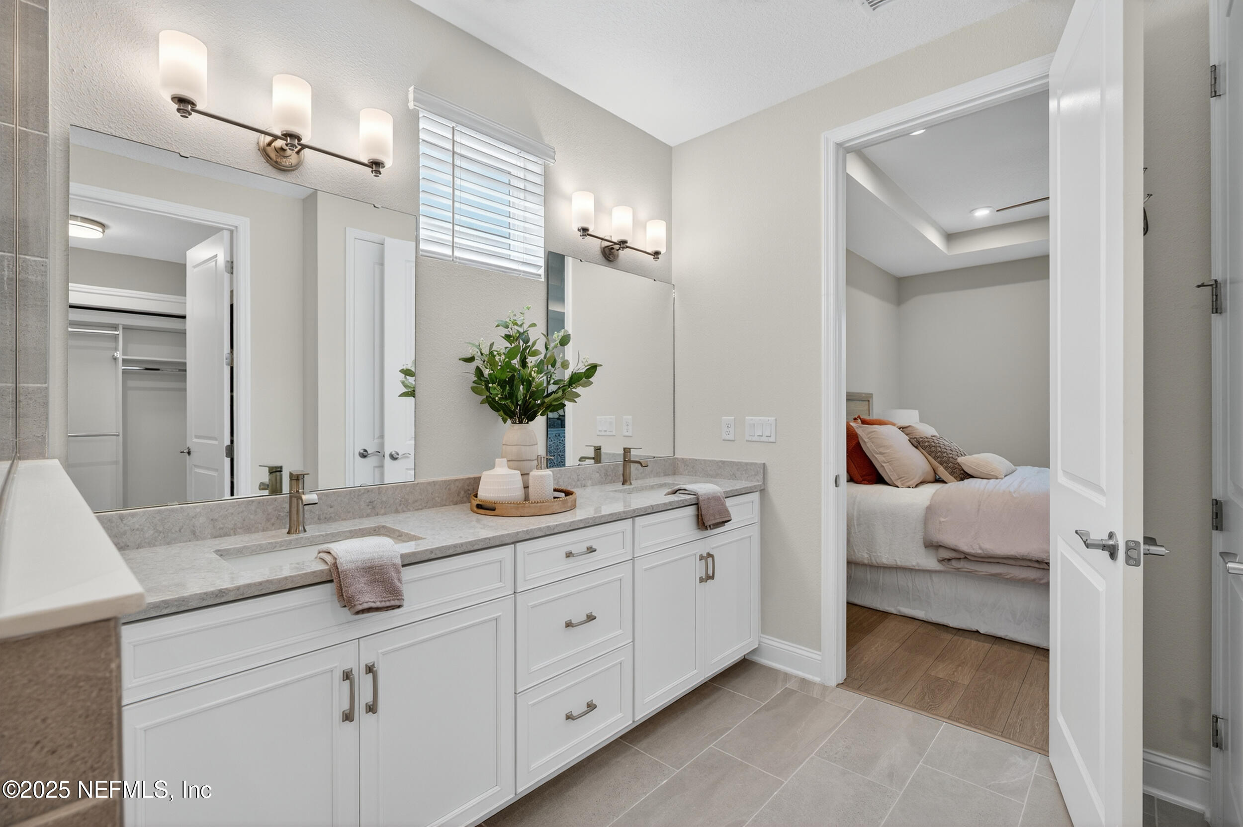 427 LADYSLIPPER Drive, St. Johns