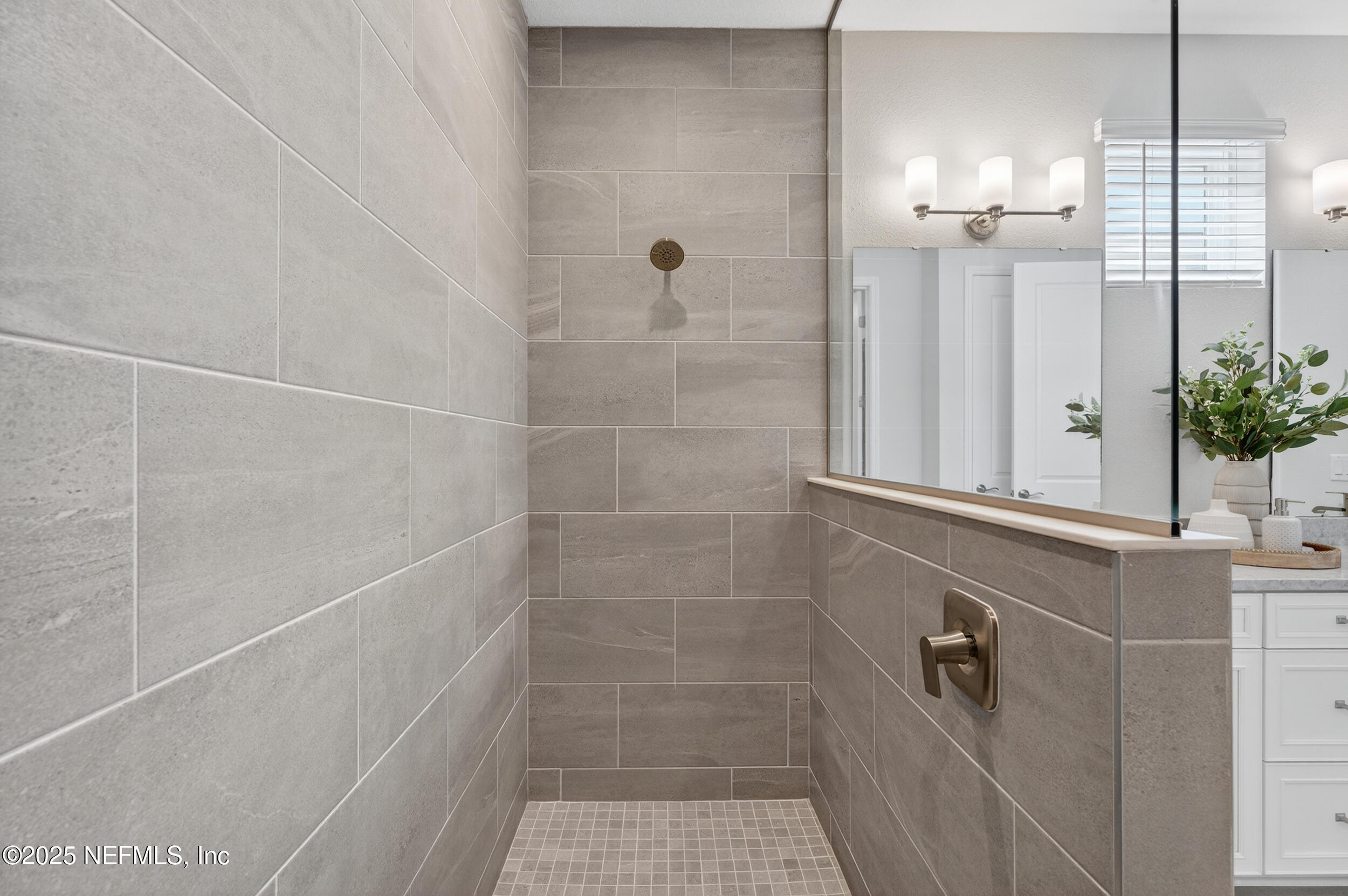427 LADYSLIPPER Drive, St. Johns