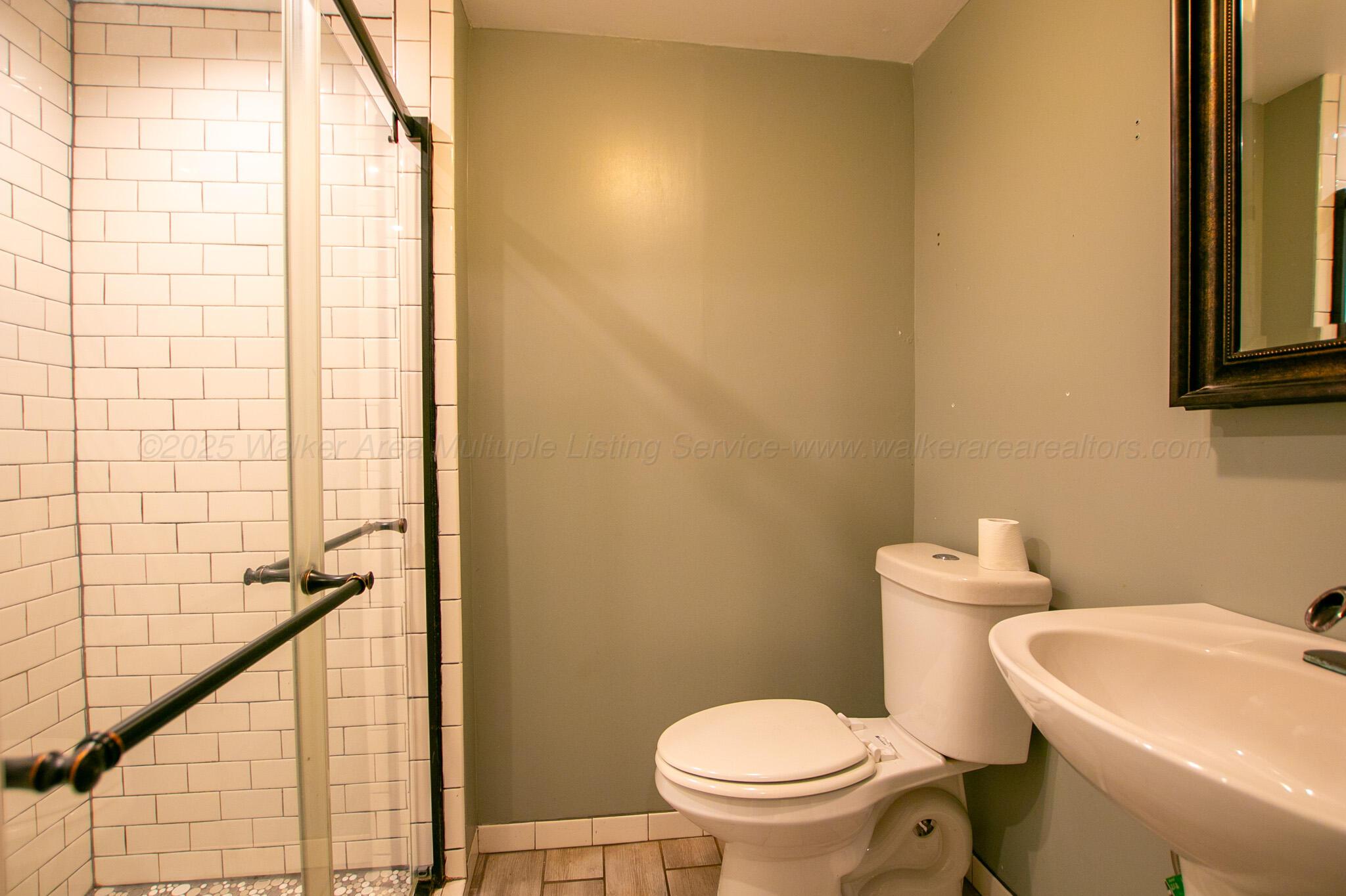 1203 PARK Ave