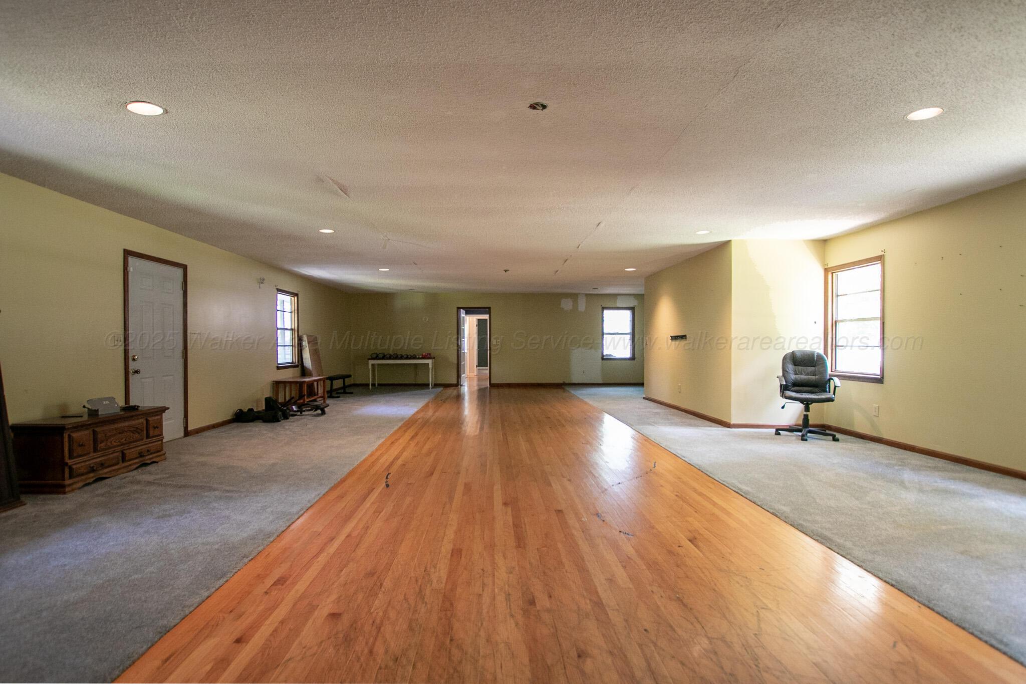 1203 PARK Ave