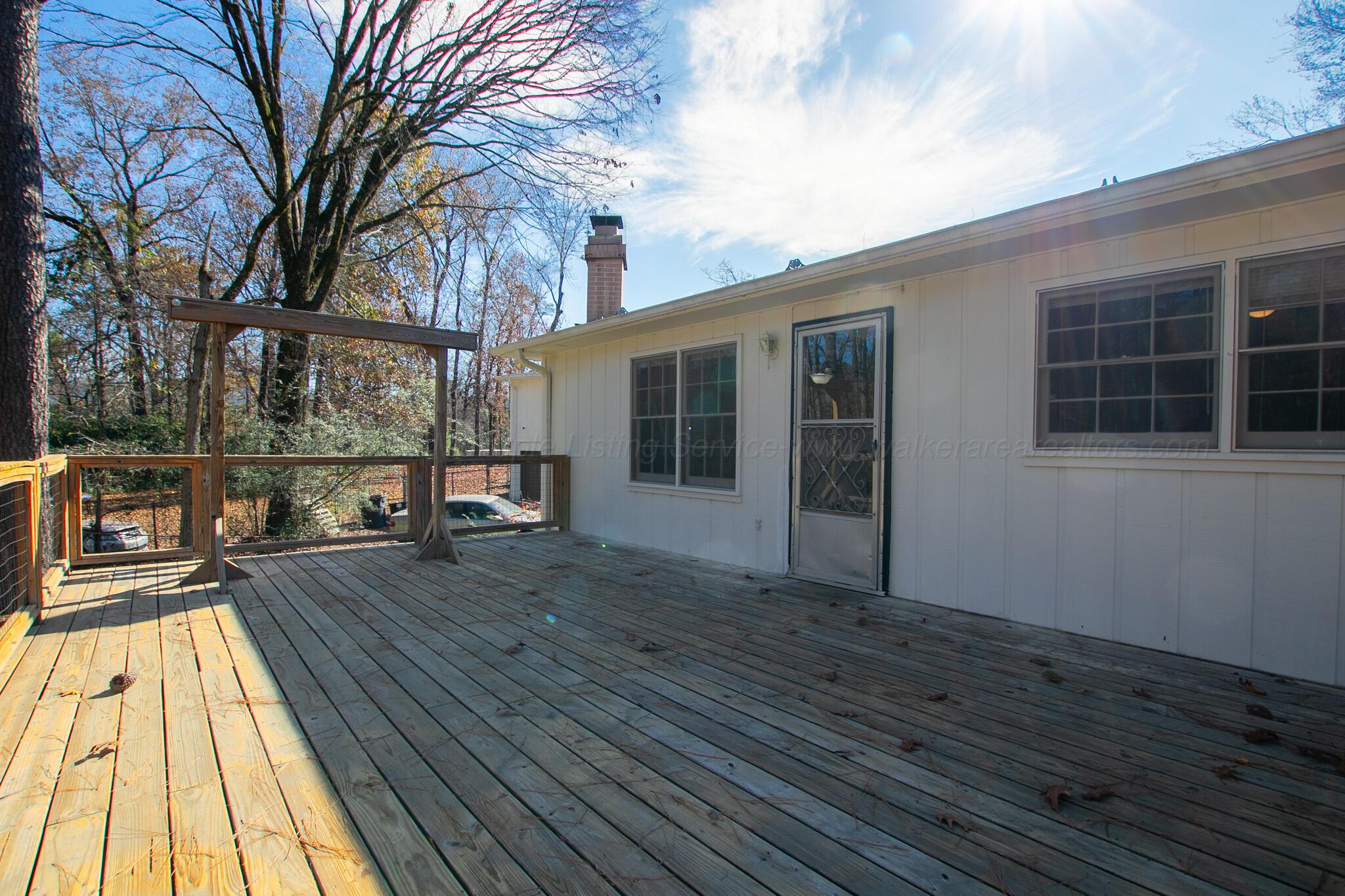 932 KATHRYNE Cir
