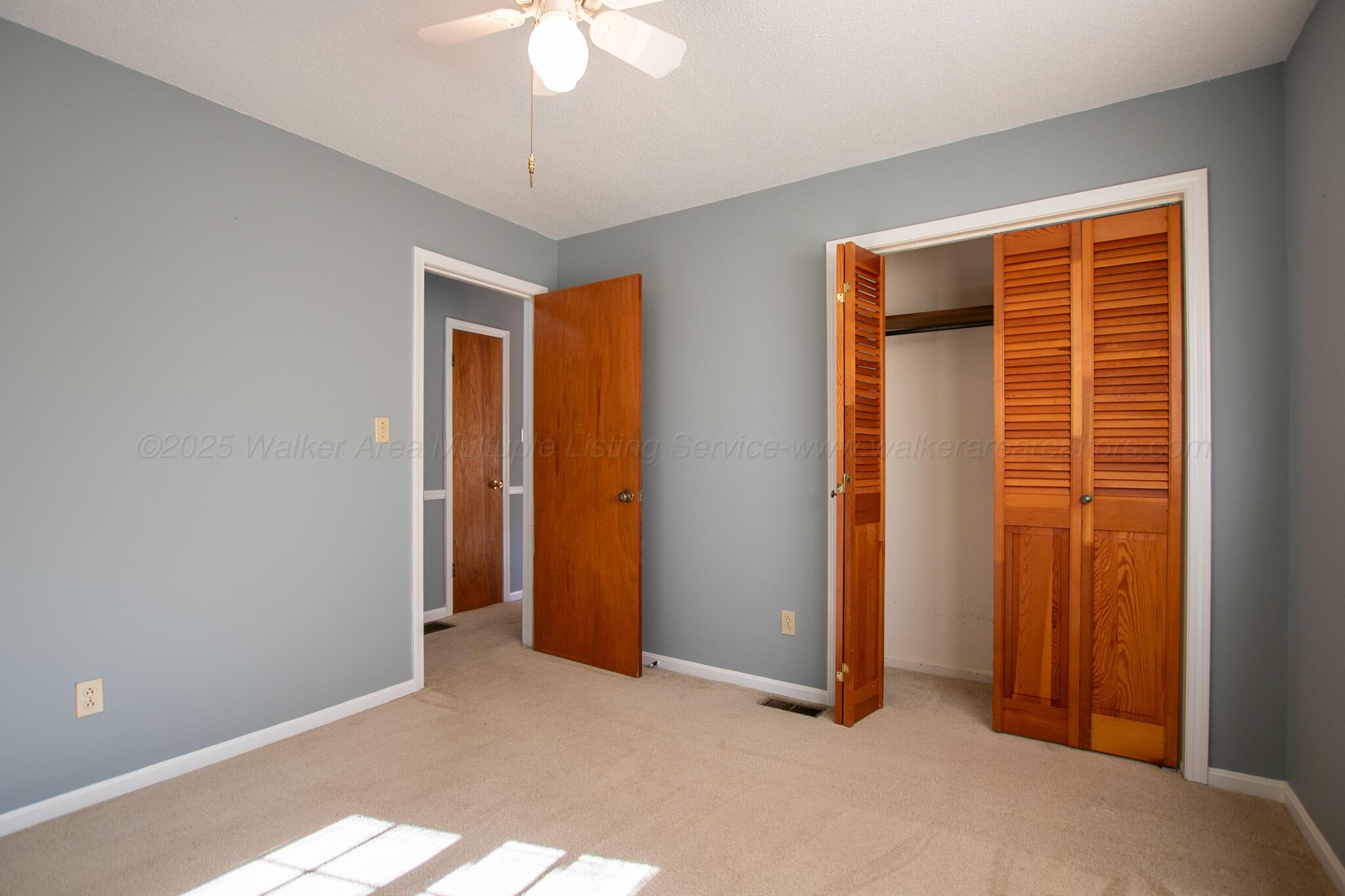 932 KATHRYNE Cir