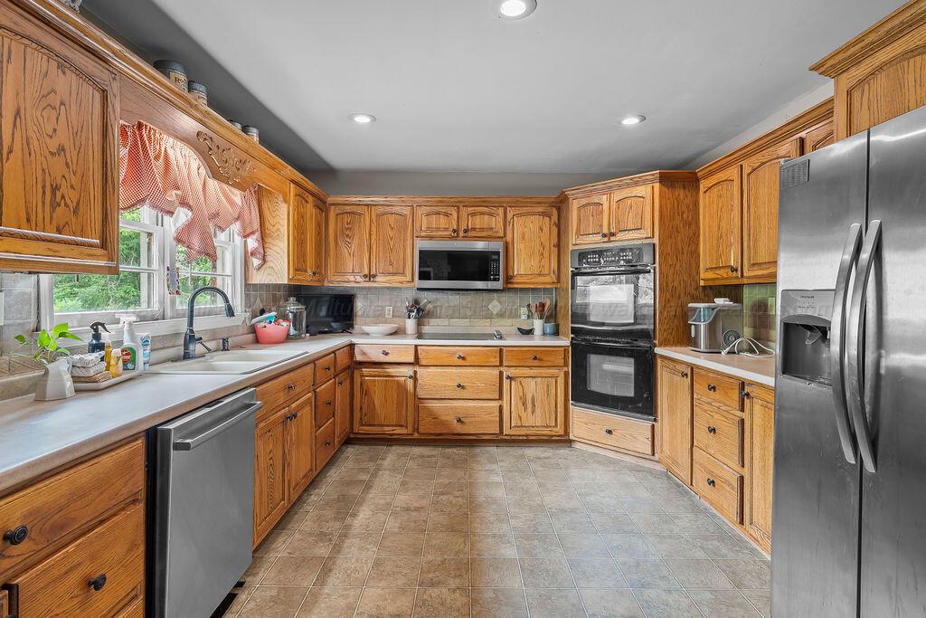 541 CURRY Hwy