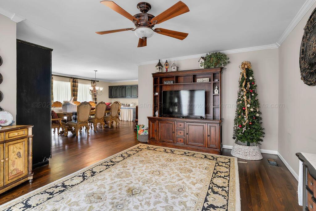 541 CURRY Hwy